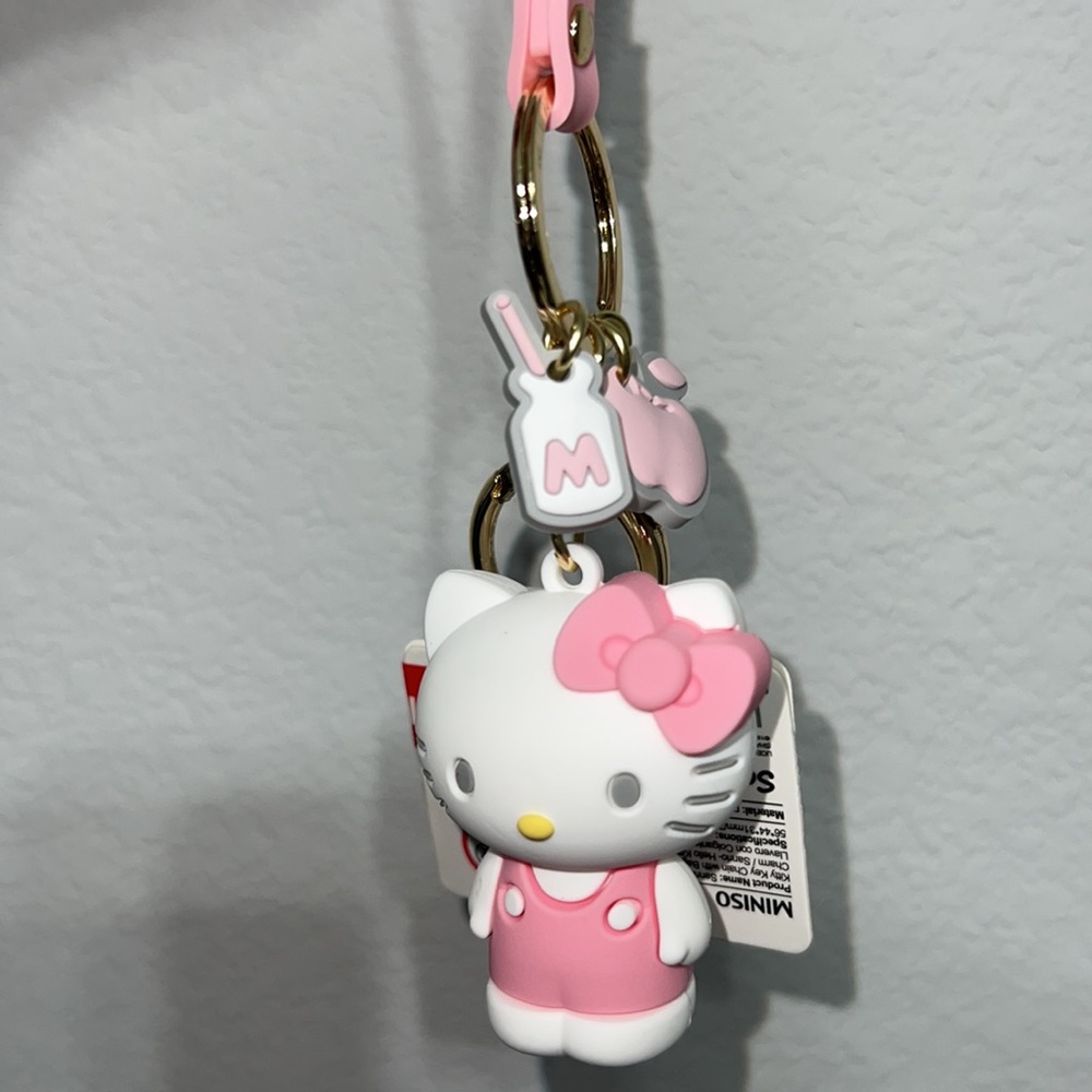Hello Kitty Keychain charm - Picture 3 of 3